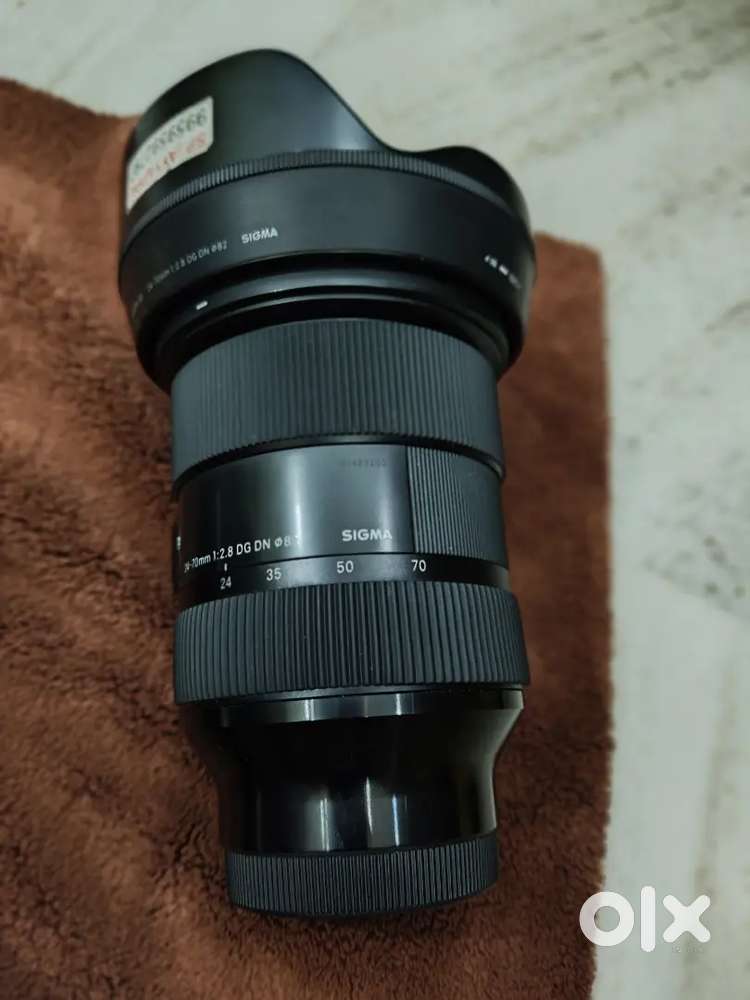 Sony 7M4 & sigma 24-70 lens