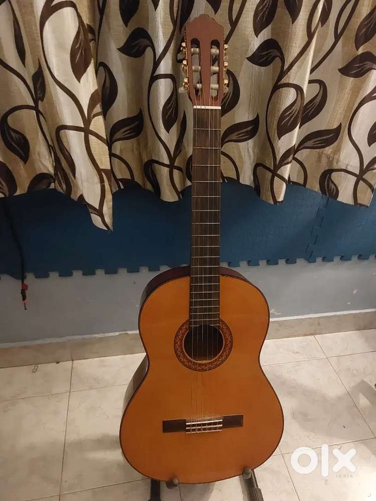Yamaha C70 classical guitar