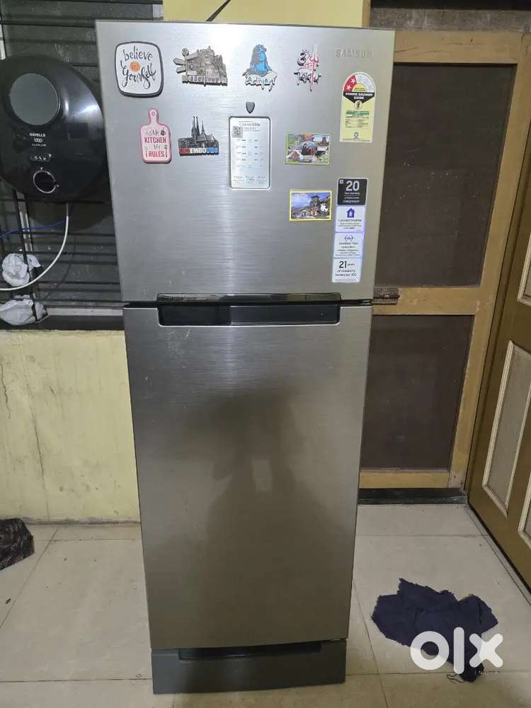 Samsung Fridge 236L with vegitable trolley double door