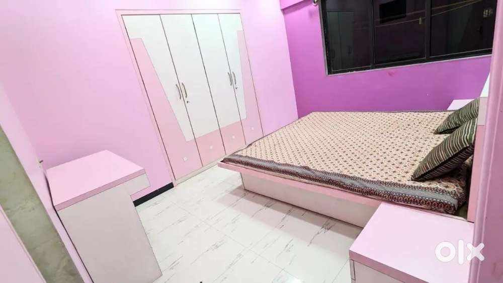 Personal AC Master  bedroom accommodation available in penthouse's