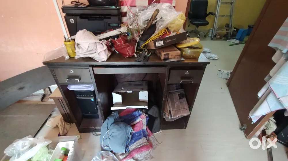 High end study table/ office Table