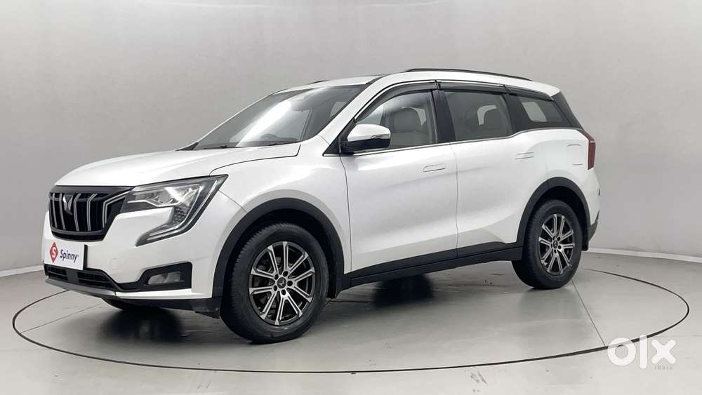 Mahindra XUV700 2.0 AX 7 Petrol MT Str, 2023, Petrol