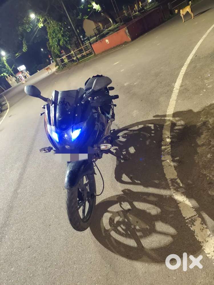 Pulsar 220 f (2014) & Honda Hornet 160R (2019) #splendor #rx100