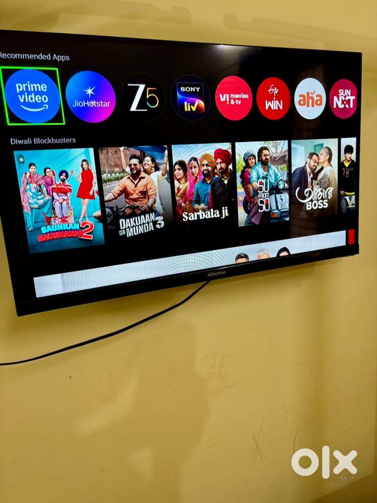 Move out sale- 1 Fridge, 1 smart TV, 1 washing machine