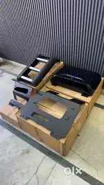 Thar roxx ladder and box with fitting clamps