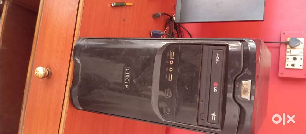 Intel i3,1tb hdd,8 gb ram,cd driver and all ports