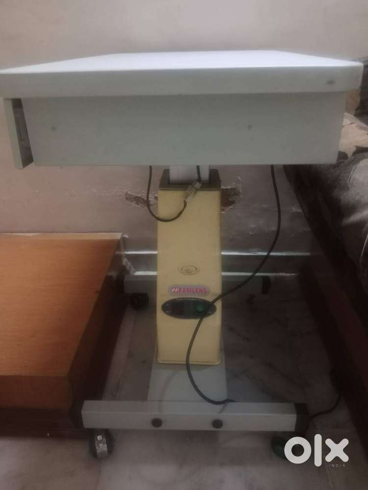 Motarized table