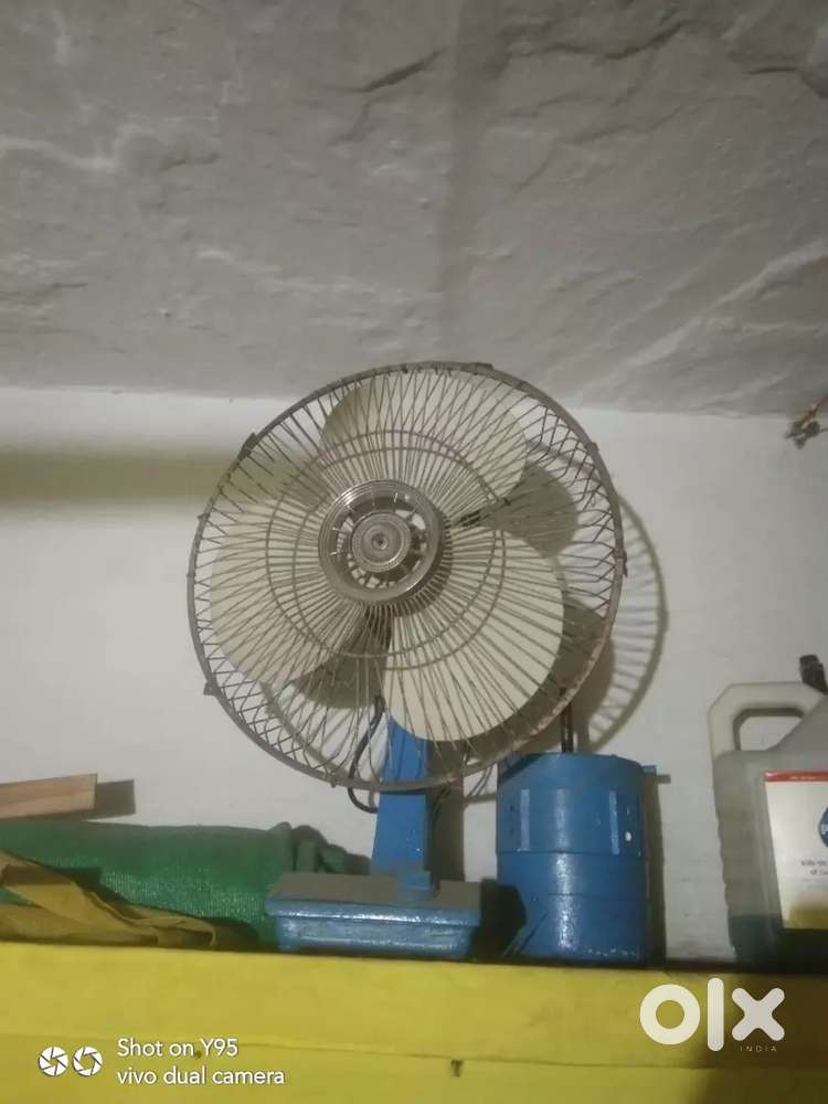 Bajaj Table fan sell