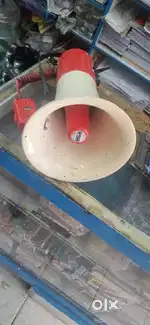 Ahuja recording megaphone