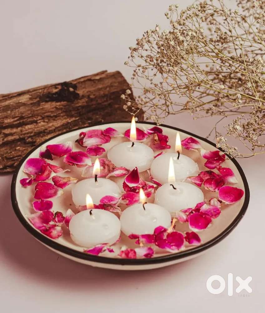 AuraDecor Pack of 20 Nuggets Floating Candles (White Colour) 