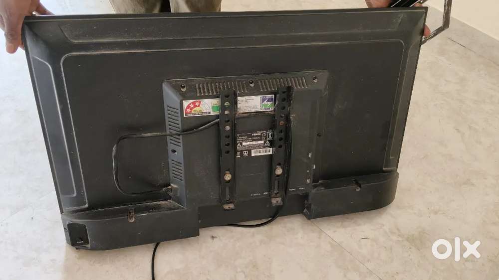 LED TV One pulse AC100-240--50/60Hz