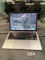 MacBook Pro / 2020 / i5 / 16GB / 512GB / 13inch / Retina / Warranty