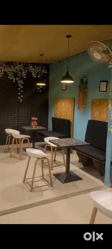 Cafe setup for sale in excellent condition