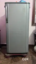 Samsung fridge 180L with good condition colour light grey