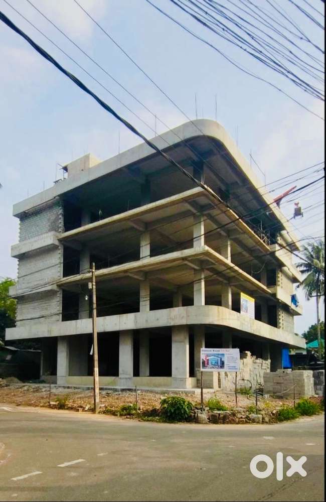 Commercial building at Adoor