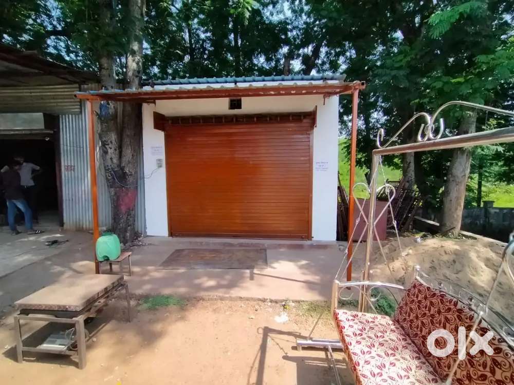 Shop for rent main road koni