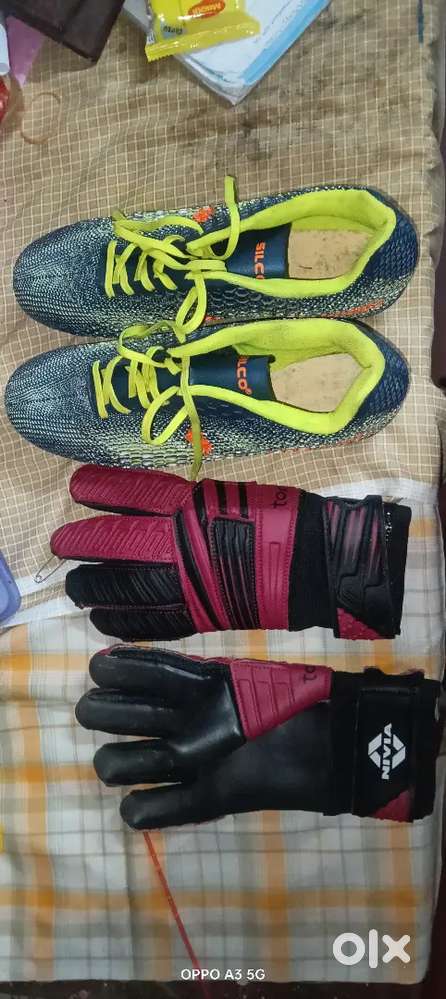 Goalkeeper gloves, football boot
