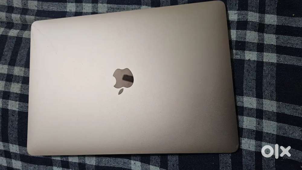 Macbook air m1 2020 8gb ram/512 gb memory