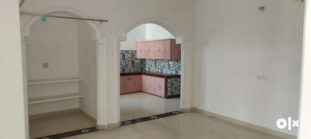 Contact me house flat room Shop for rent in Varanasi