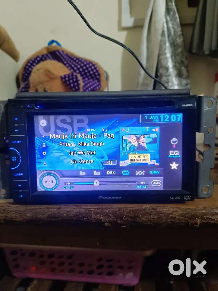 Pioneer car stereo CD USB chalu hain