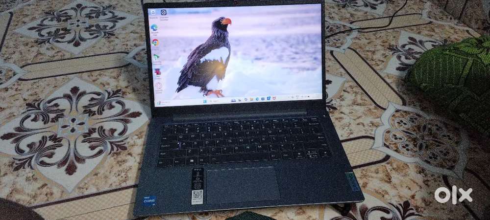 LENOVO LAP