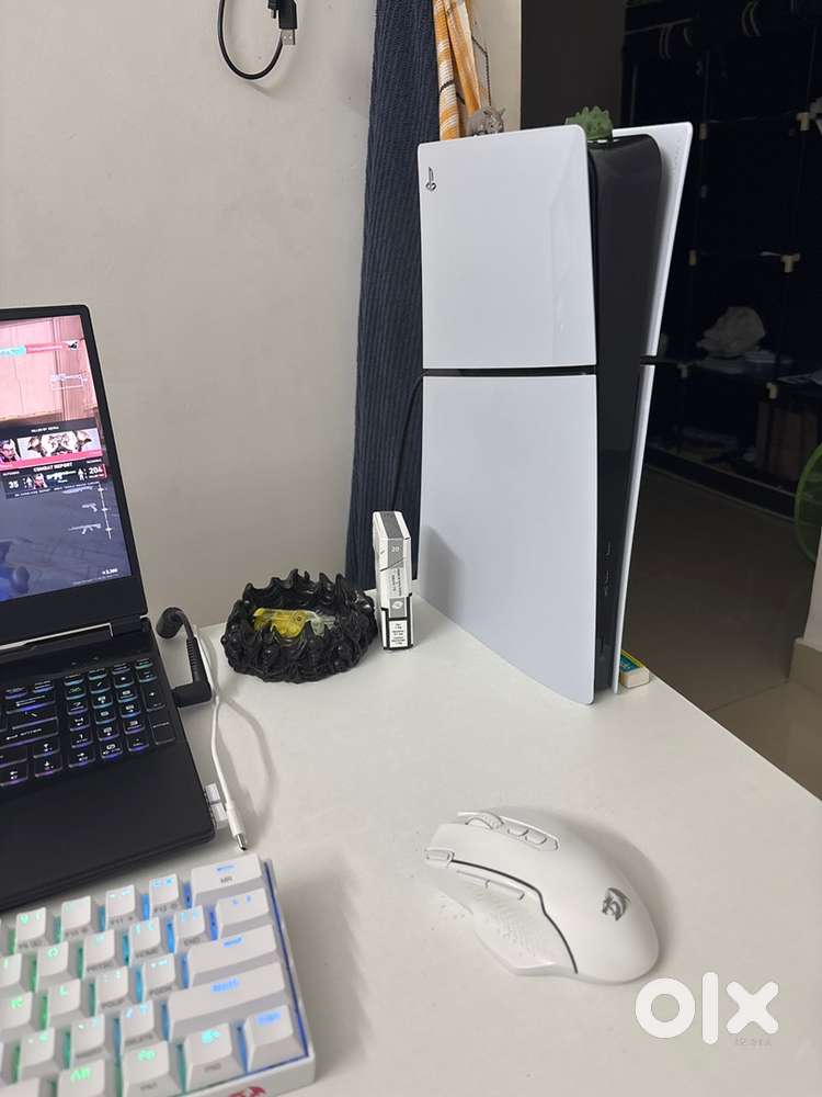 PS5 Digital Slim 1 TB