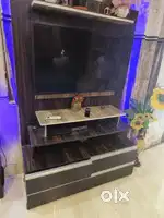 Selling nice tv stand