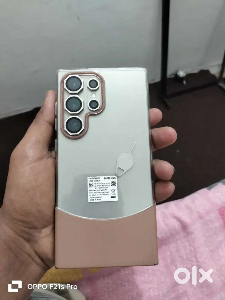 Samsung galaxy s24ultra 12. 256 under warnty 1 month