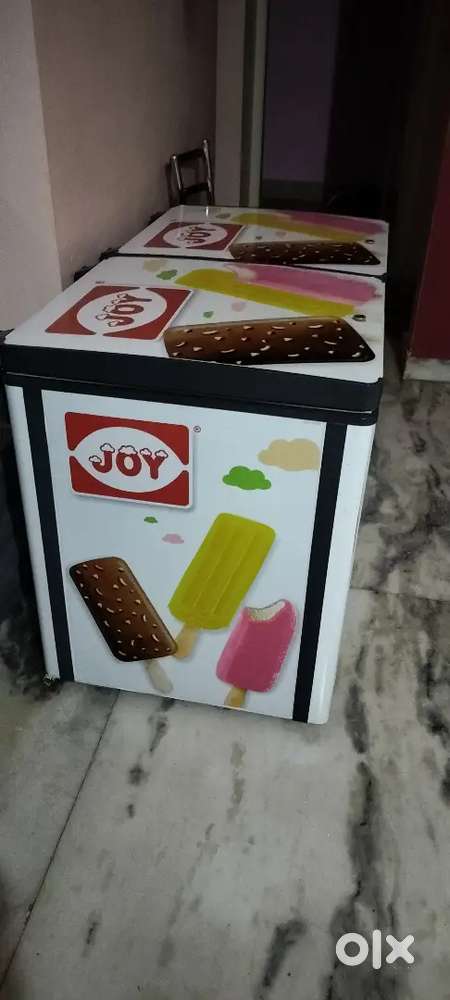 New  ice cream refrigerator
