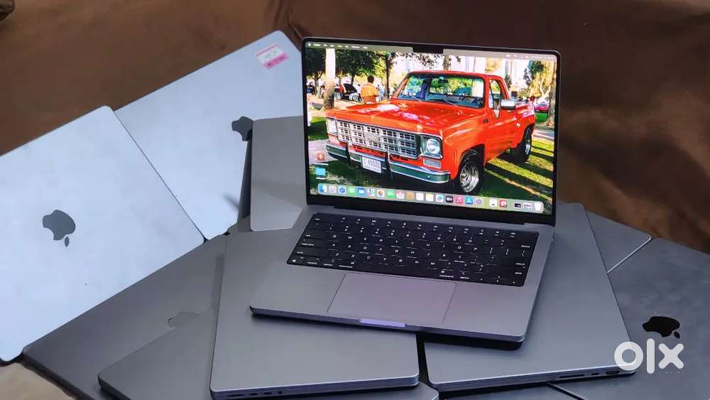 M1 Apple Macbook Pro 16GB Ram 512GB Apple SSD 2022Mfd 14-inch