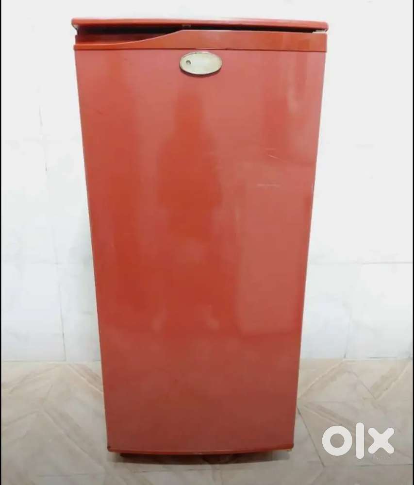 Whirlpool single door red colour 190 litres refrigerator