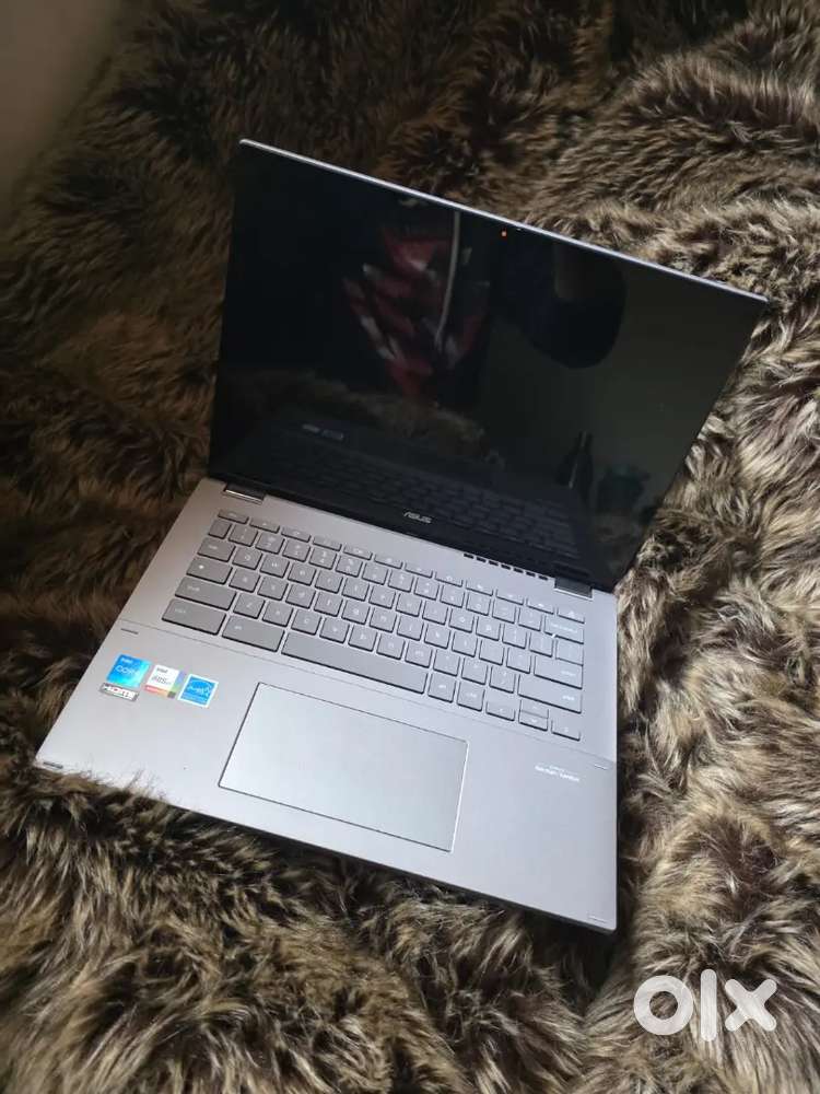 Asus chromebook i5 12th 8gb ram 128 gb storage in mint condition