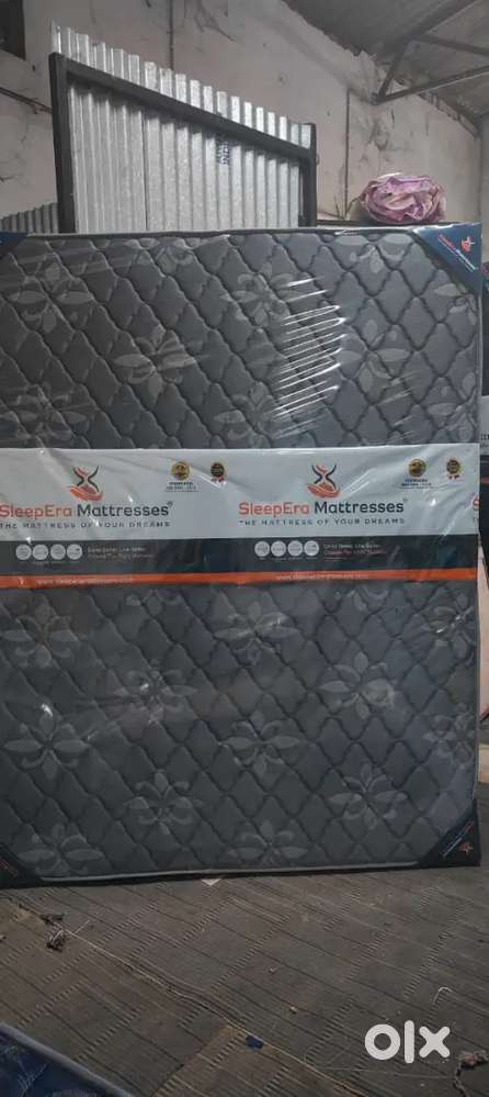 Queen size mattress warehouse