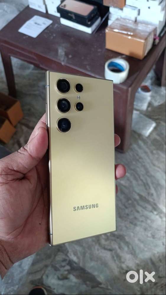 Get  samsung ultra second hand model at genuine price in your budget
