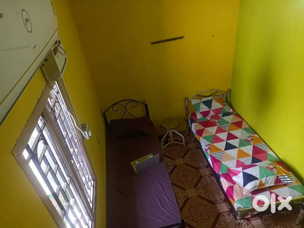 Womens hostel self cooking / women's pg / pg for ladies or hostel