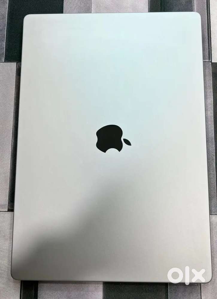 MacBook Pro A2485, M1 Pro, 32GB Ram & 512GB SSD, 16Retina Display