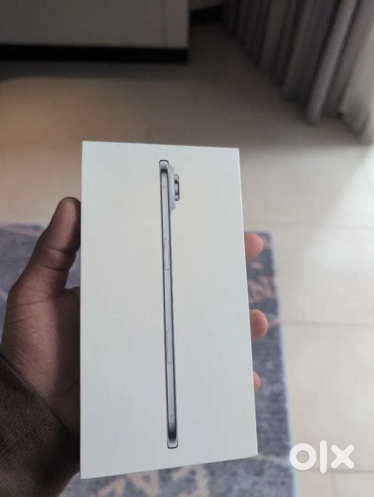 iPhone 16 Air 256 GB Sky Blue