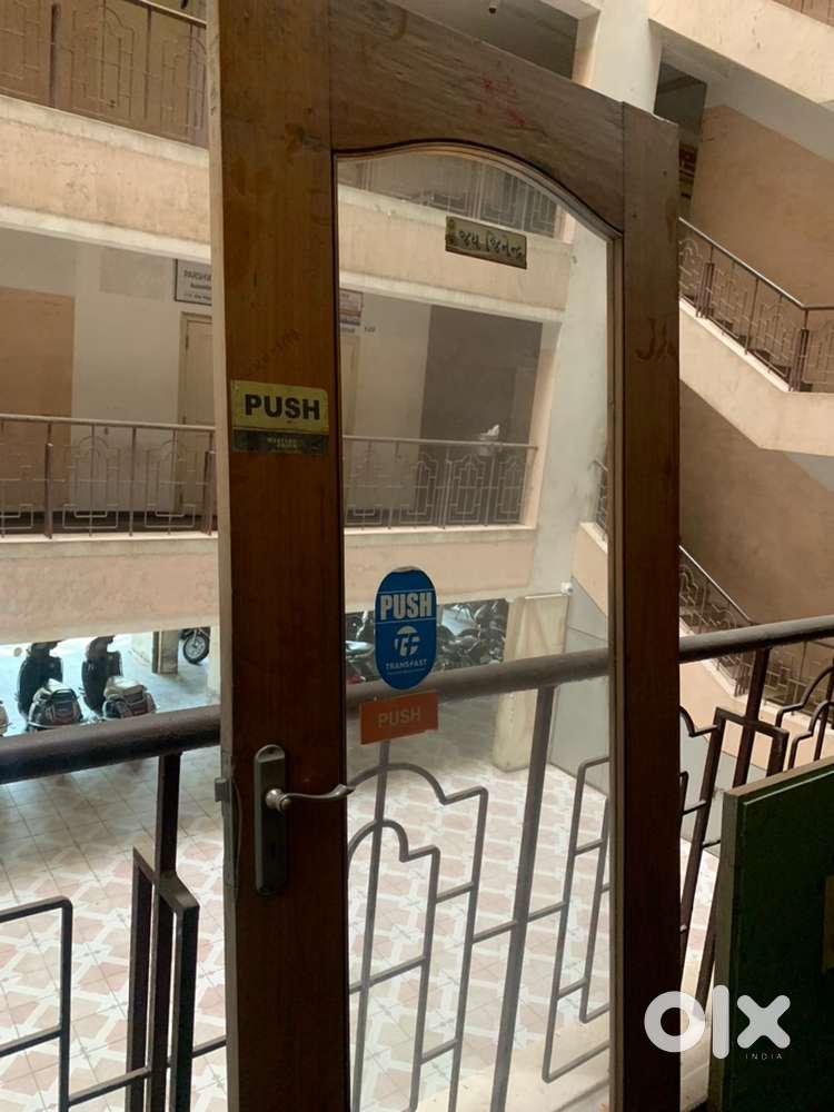 Glass door great condition