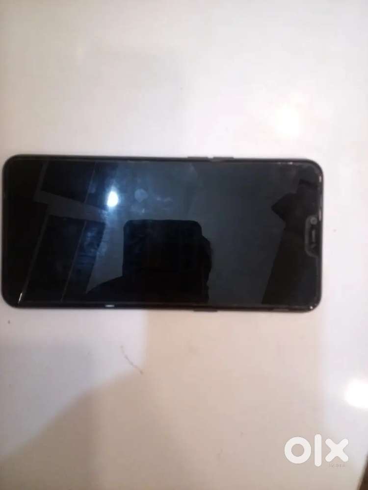 Oppo a3s 2 ram 16 gb storage running condition no screen broken