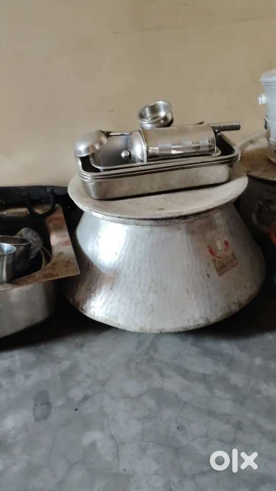 Restudent kitchen items