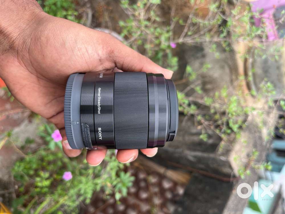 Sony E Mount E 50mm F1.8 OSS APS-C Lens (SEL50F18)