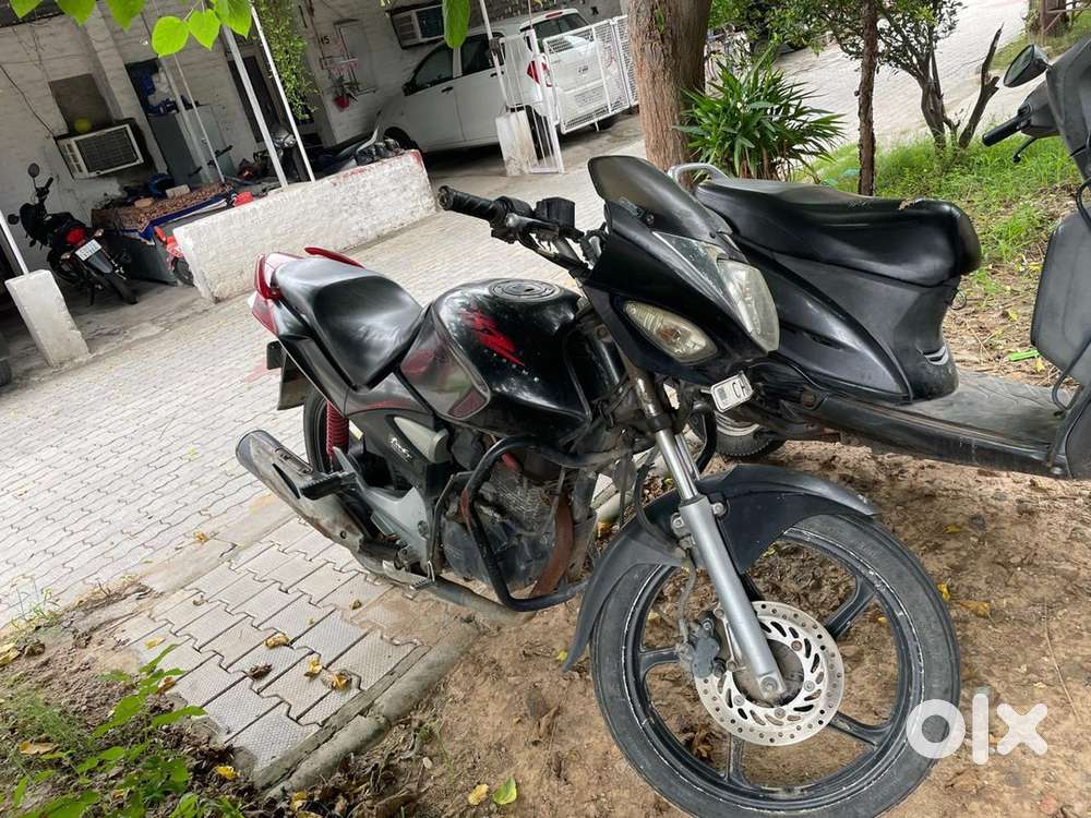 Single hand driven. Negotiable!