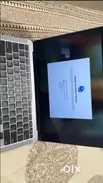 MACBOOK AIR