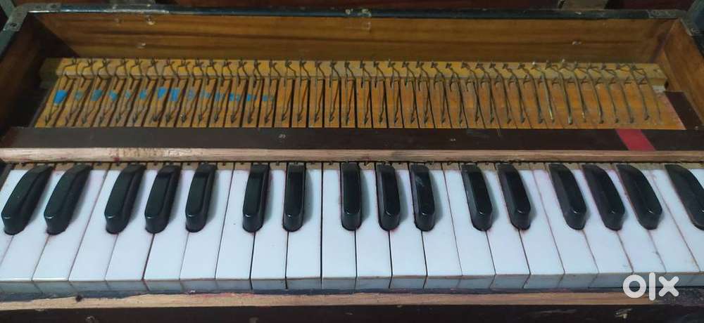 Old harmonium for sale