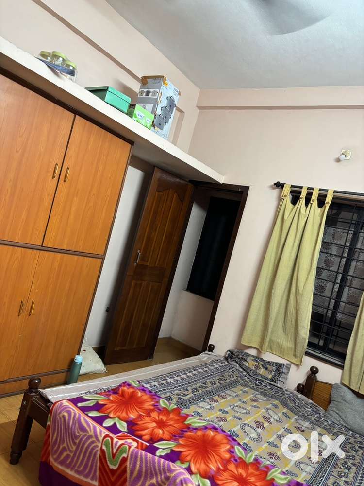 1 or 2 female Roommate needed