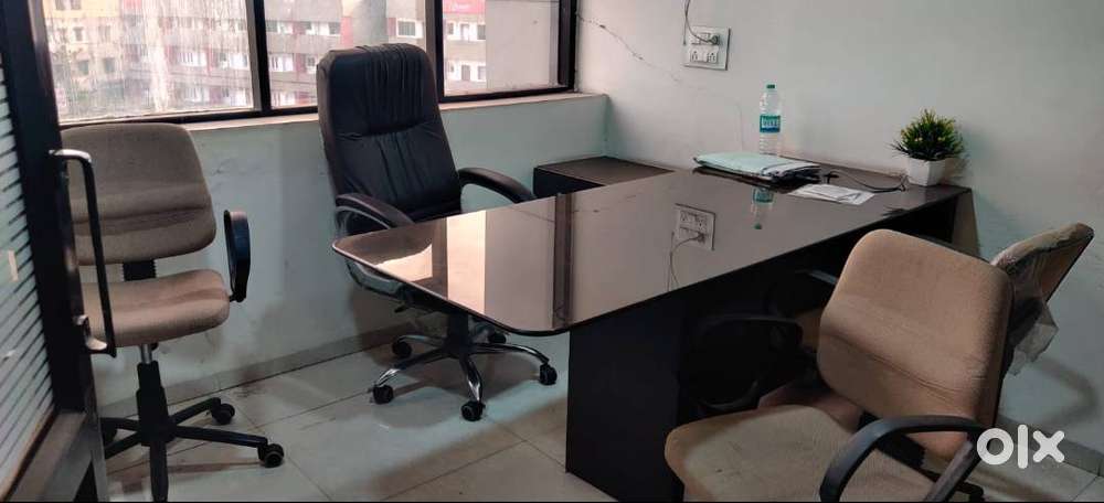 500 SQ.FEET FULLY FURNISHED OFFICE FOR RENT IN KOLHAPUR.