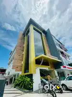 Service staff and front office executive