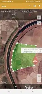 Raipur se 25 kms  dur Sonpairi में,  nahar road se laga 2 acre bechna