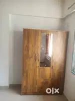 LUXURY 3 DOOR STORAGE WARBROBE FOR SELL IN WHOLESALE PRICE