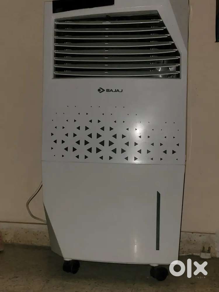 Bajaj cooler